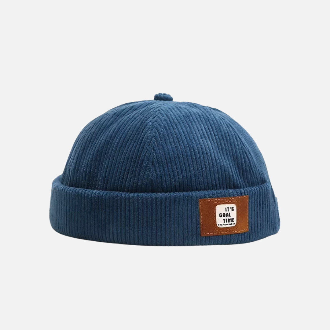 Short wool beanie