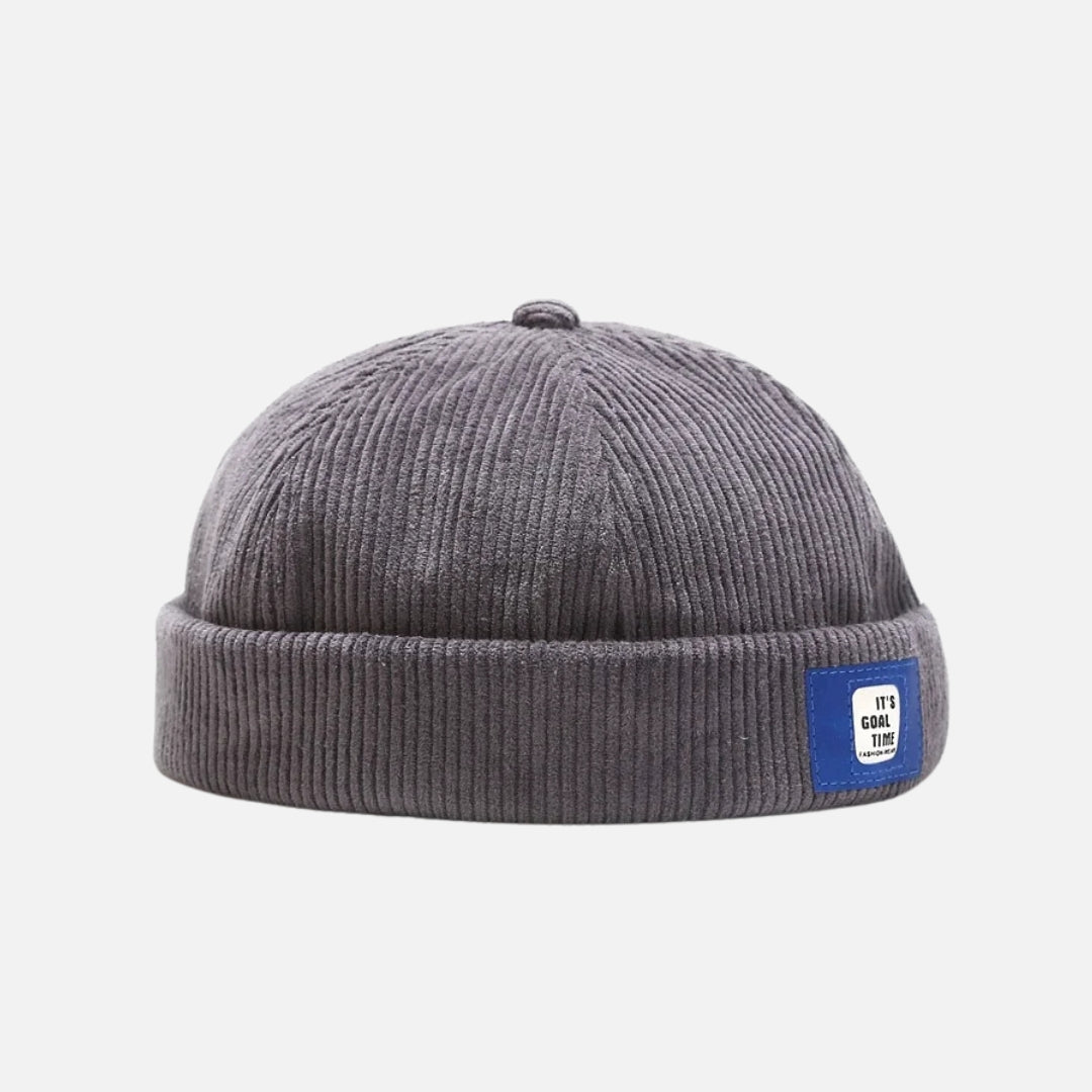 Short wool beanie