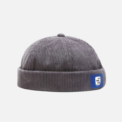 Short wool beanie